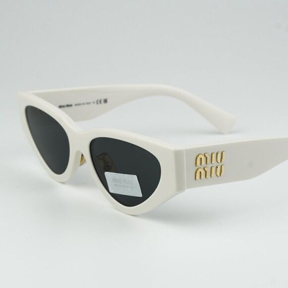 NEW Miu Miu MU03ZS 1425S0 White Dark Gray Cat Eye Women Sunglasses MU 03ZS main image 5